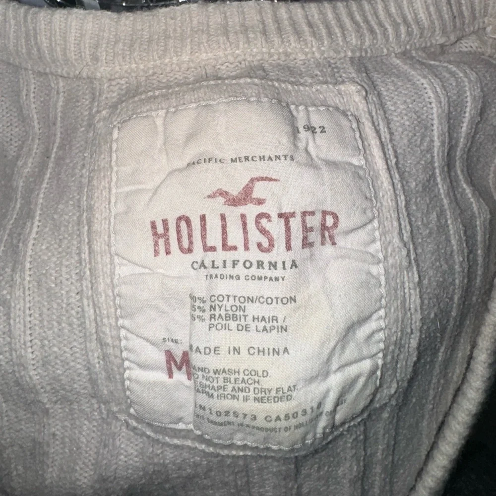 Y2K Vintage Hollister Cable Knit Cardigan‎